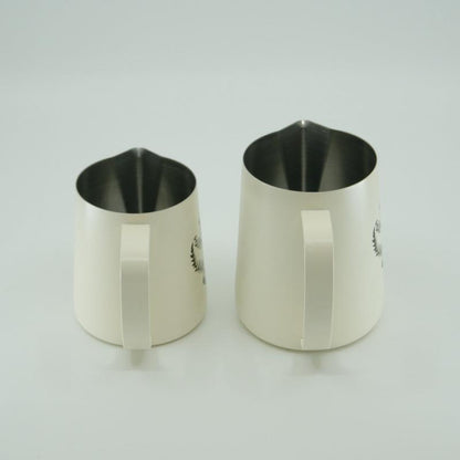 Dario Pieber Milkpitcher Set